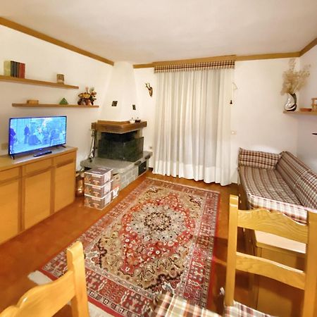 Апартаменти Trilocale Accogliente Con Camino A Pochi Minuti Da Madonna Di Campiglio Сп'яццо Екстер'єр фото